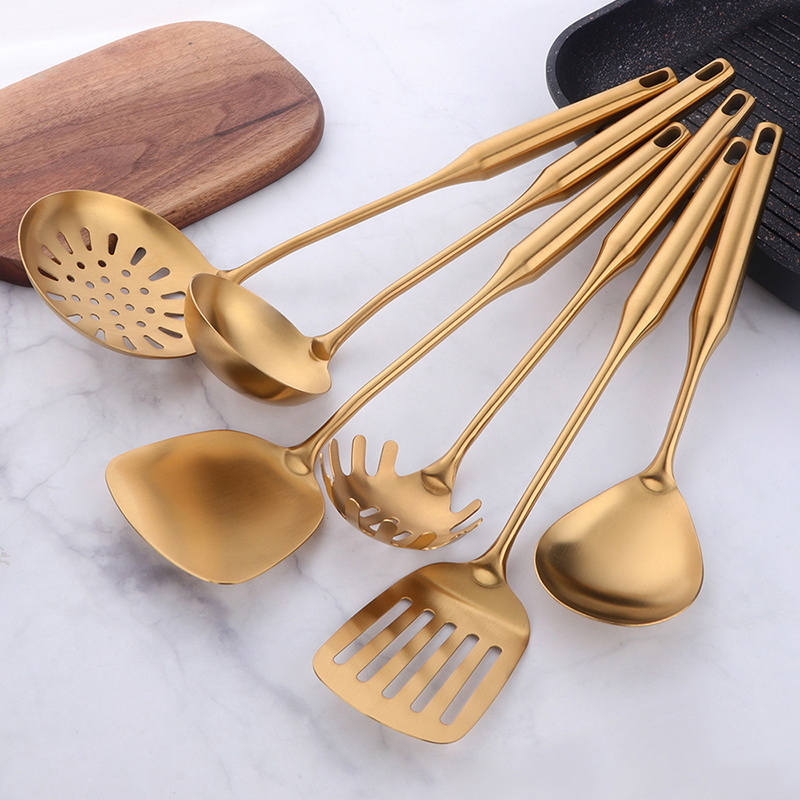 Ustensiles de cuisine en acier - Kitchen Gadgets Gold avis et prix